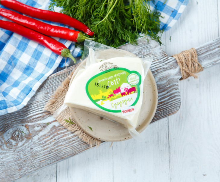 3904 Сыр рассольный "Сулугуни" особый Вкусляндия  - Вид №2