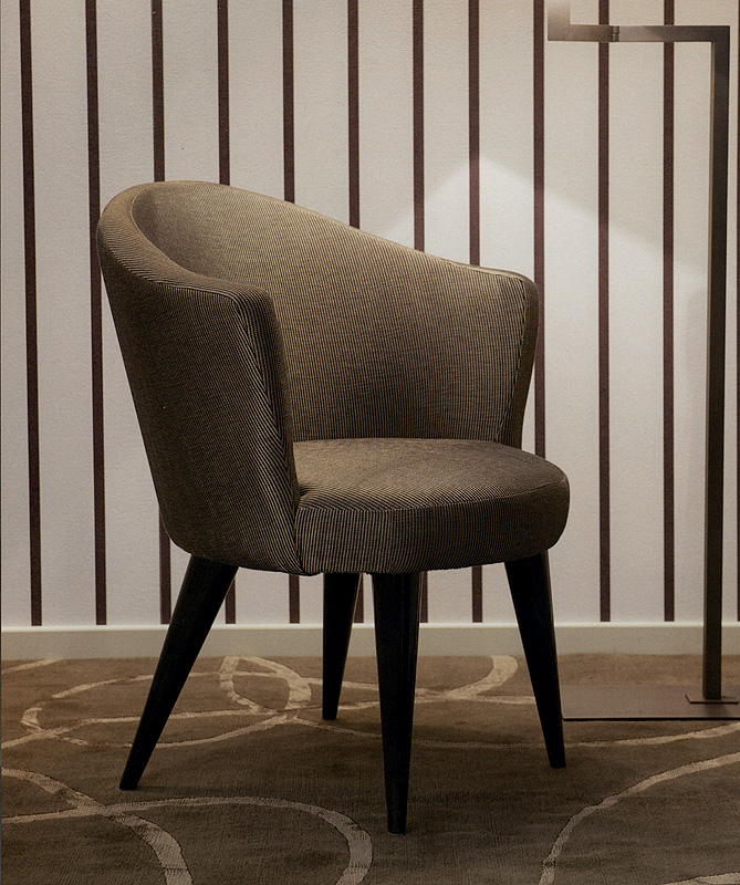 Полукресло  DOM EDIZIONI ROYALE 