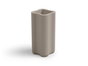 Высокий садовый горшок из полиэтилена