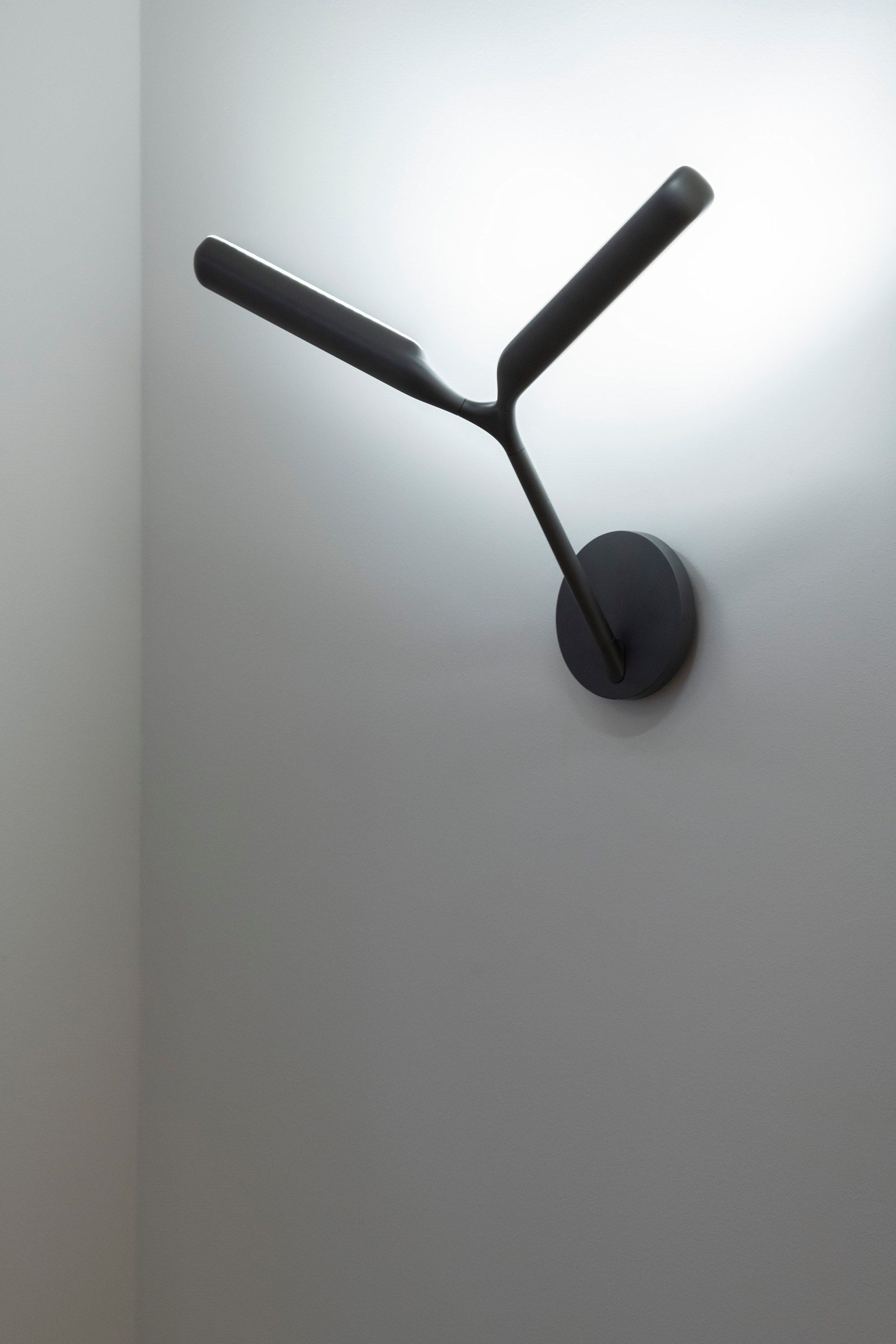 Регулируемый металлический светодиодный настенный светильник Artemide Osidio ARCH-00050738 - Вид №2