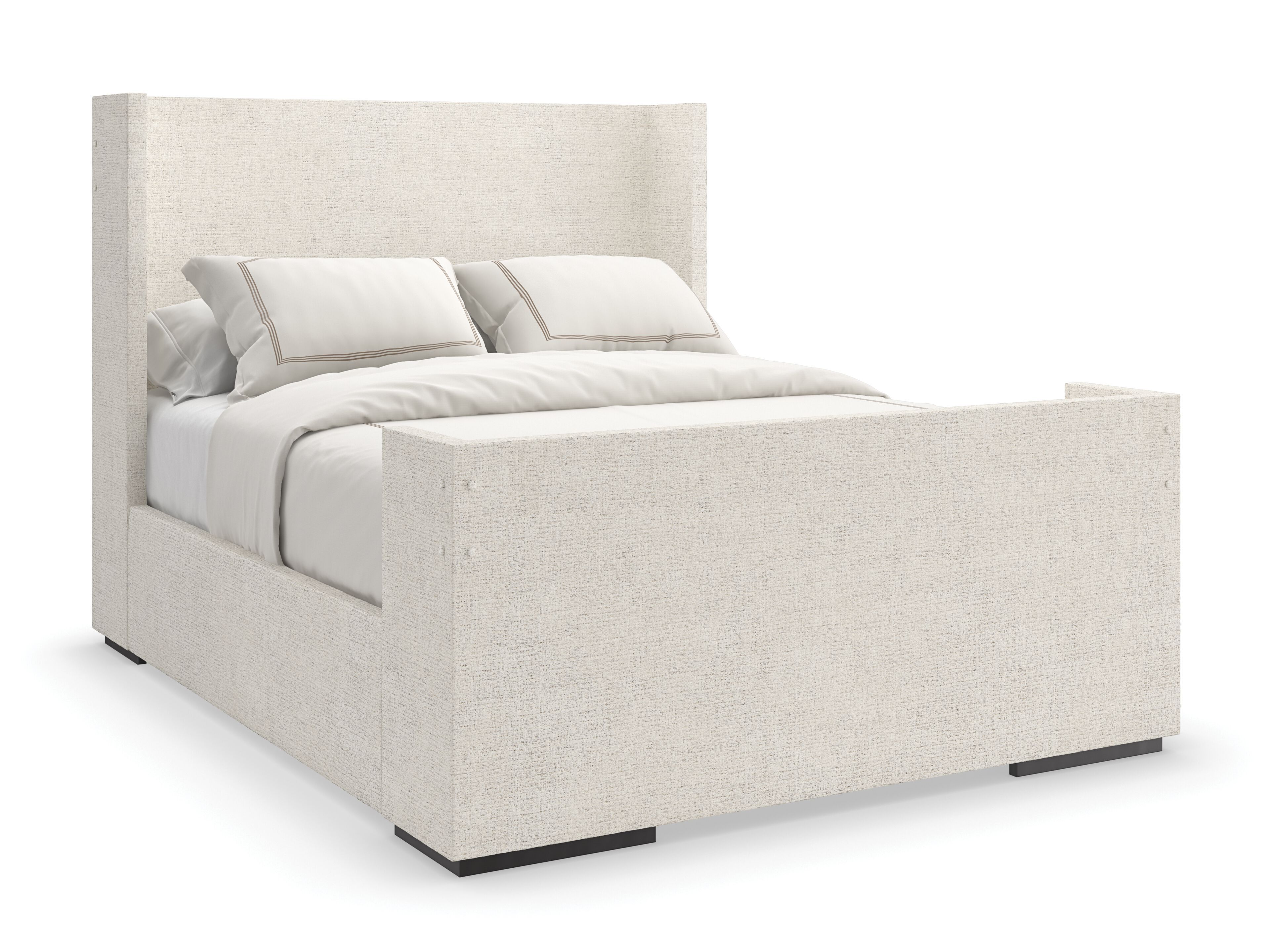 Двуспальная кровать размера "queen-size" из ткани Caracole SHELTER ME ARCH-00023906