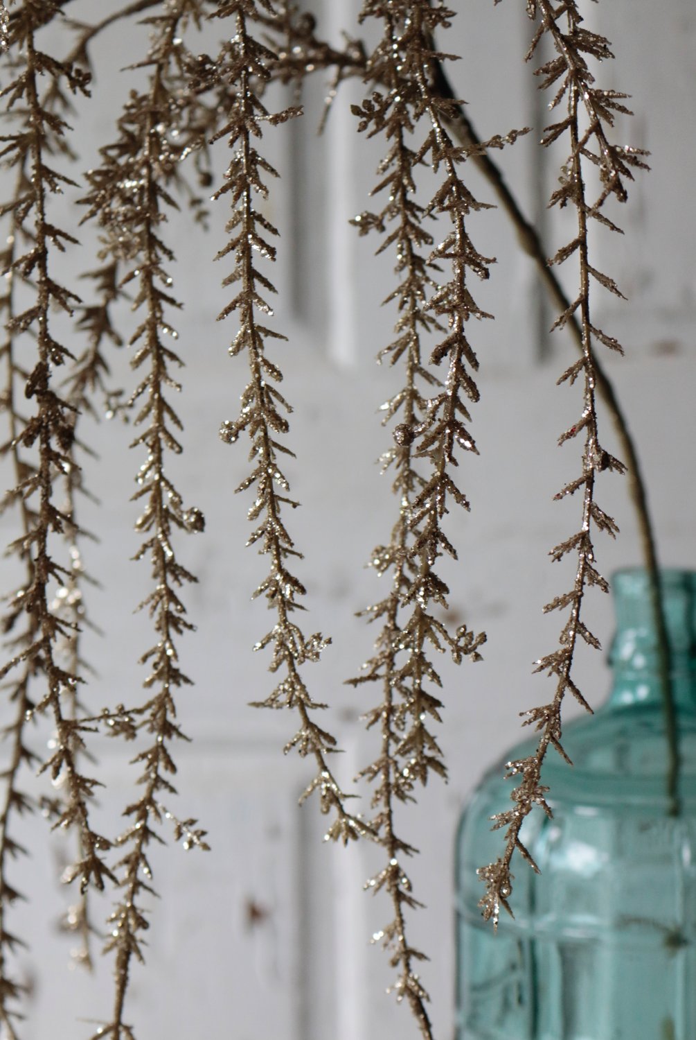 1707 331 a3 Вешалка для искусственного декора с глиттером, 120 см, золото H-andreas  - Вид №10