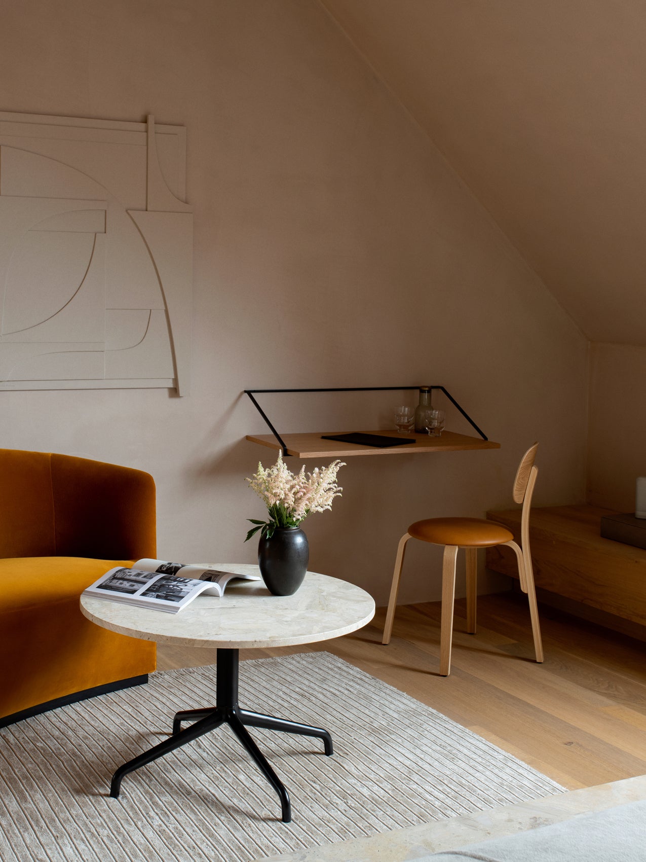 8350002-02AG05ZZ Afteroom Plus, Обеденный стул на деревянной основе, обитый LuceLight  - Вид №4