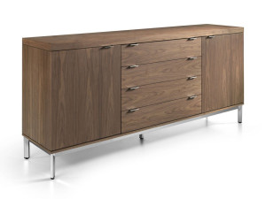 Деревянный шкаф с распашными дверцами и ящиками