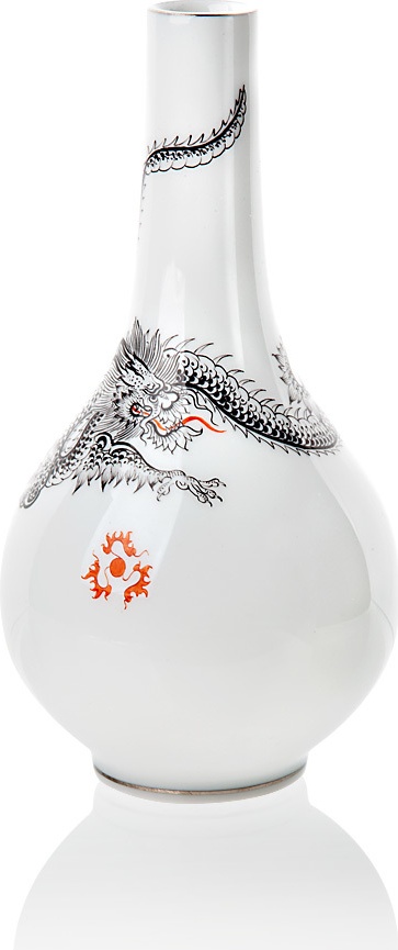 1045468 Meissen Ваза 16см "Дракон Минг в черном цвете" Фарфор 