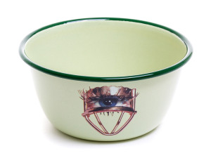 Эмалированная металлическая чаша