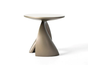 Круглый журнальный столик из стекловолокна для гостиной