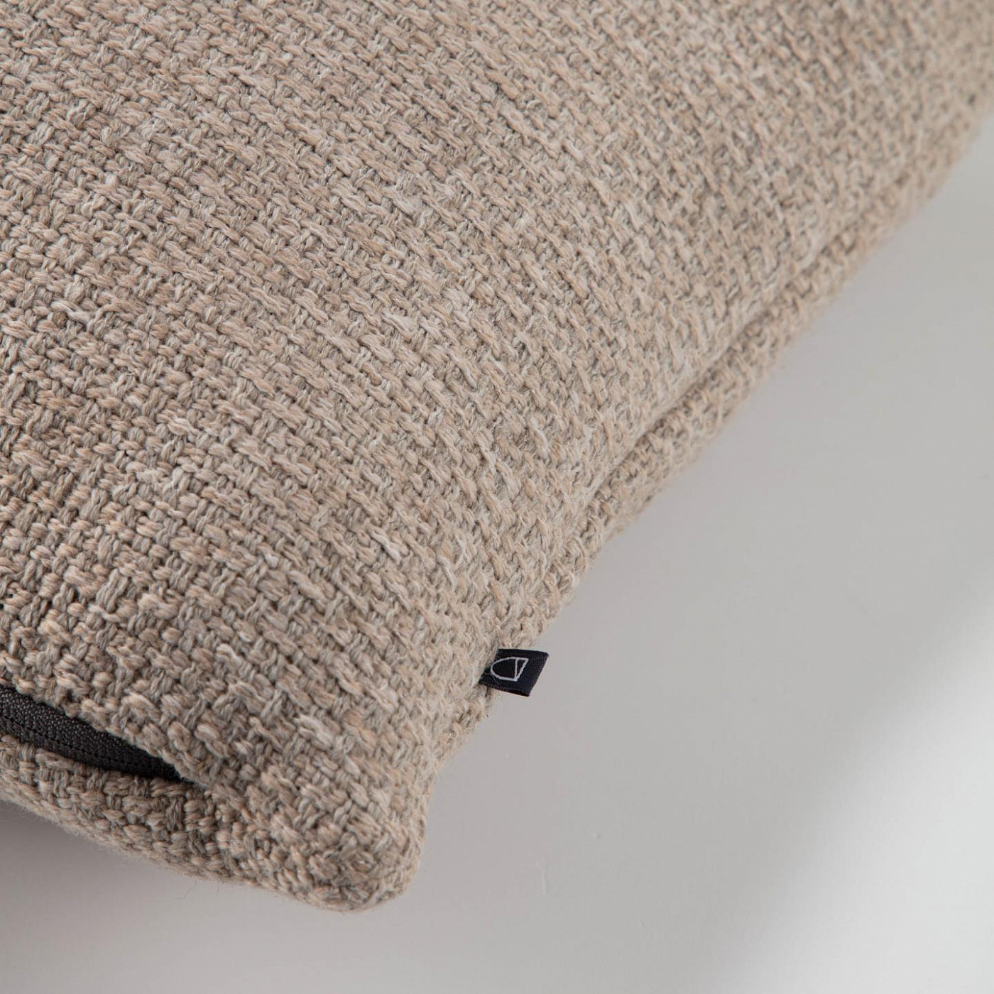 090513 чехол на подушку бежевый 45 x 45 cm La Forma Noa