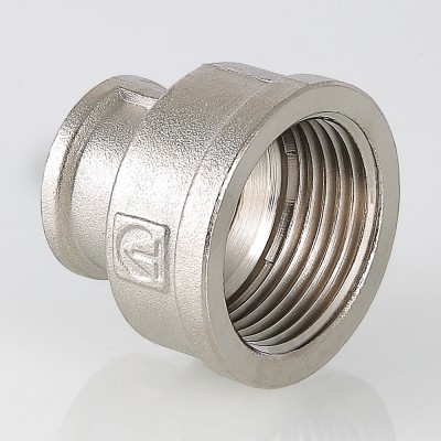 VTr.240.N.0504 Фитинг резьбовой – муфта переходная Valtec 3/4" х 1/2"  - Вид №10