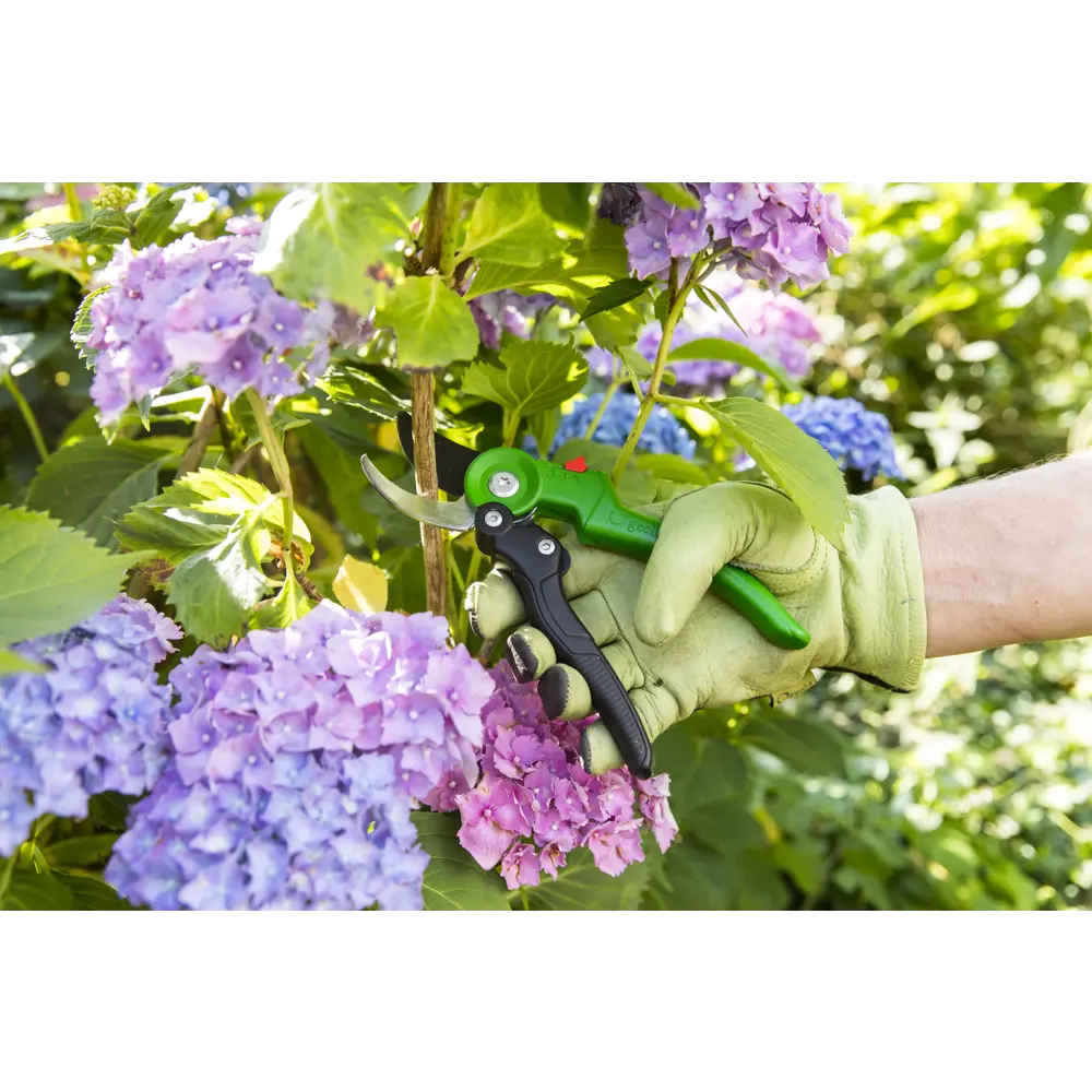 Секатор Geolia с силовым приводом для эффективной обрезки ветвей 81966051 STLM-0015858 - Вид №8