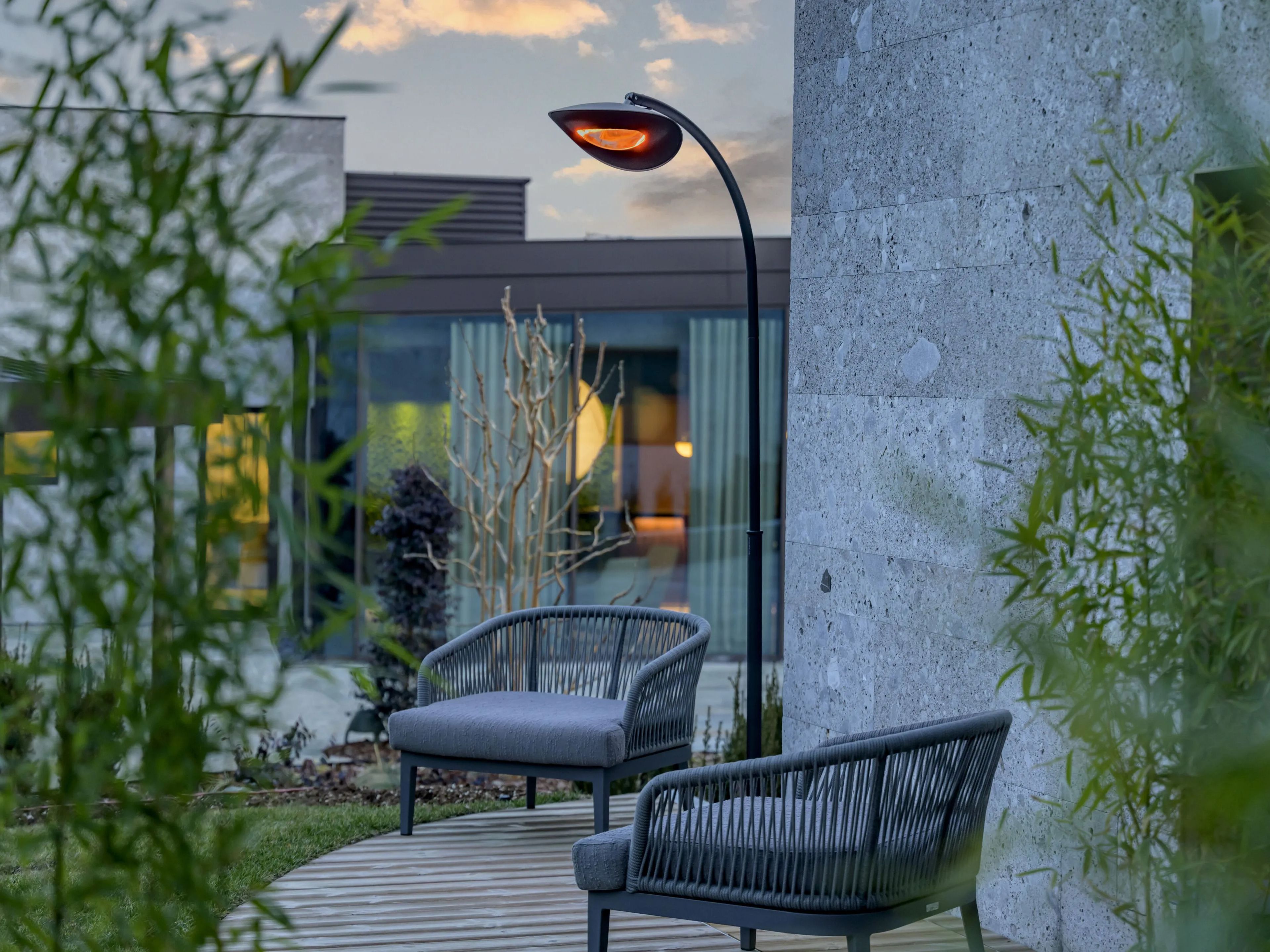 Напольная нагревательная лампа из литого алюминия Phormalab Hotdoor ARCH-00047146