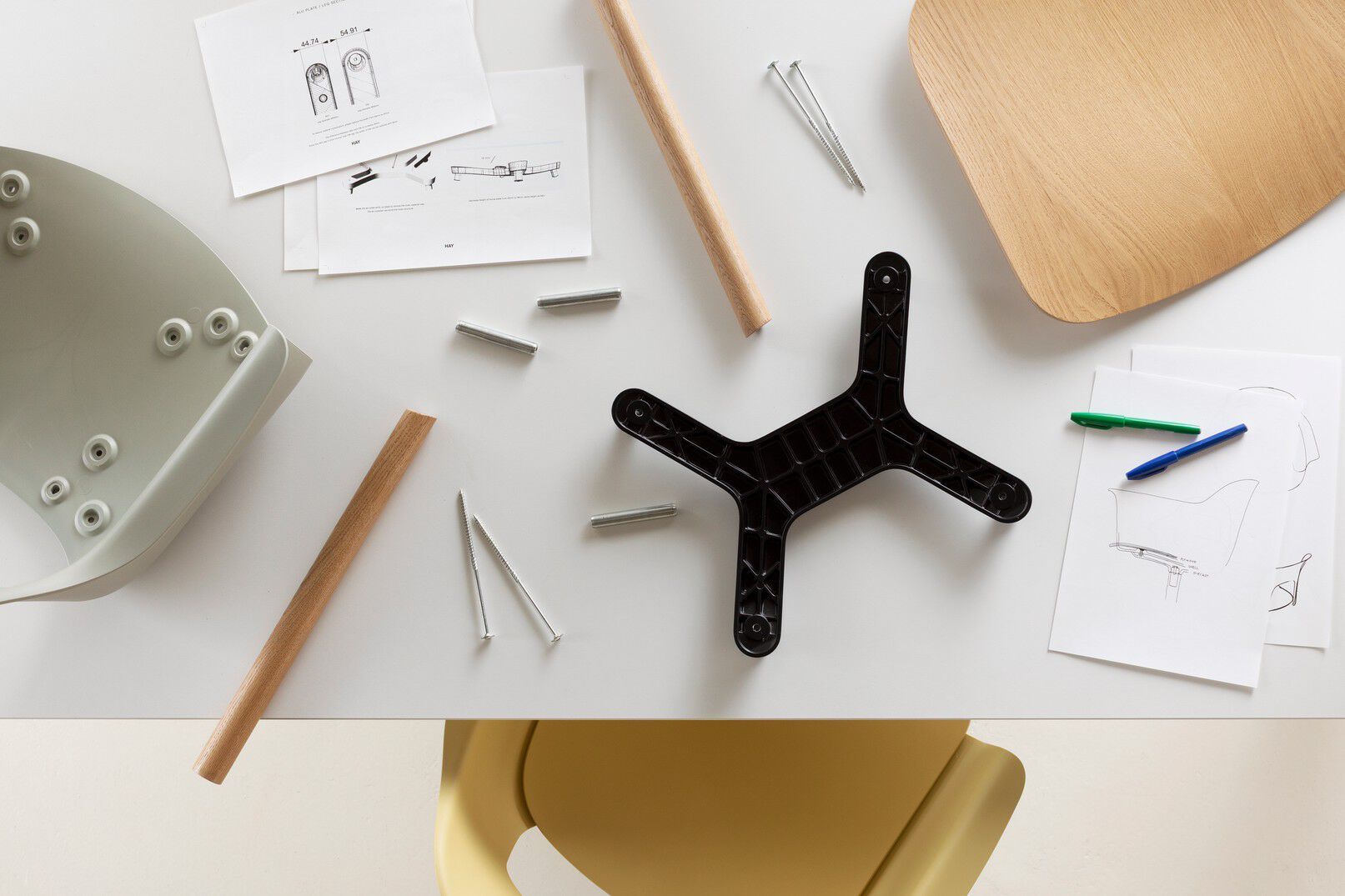 Подлокотник из полипропилена с деревянным сиденьем Hay макет ARCH-00040504 - Вид №1