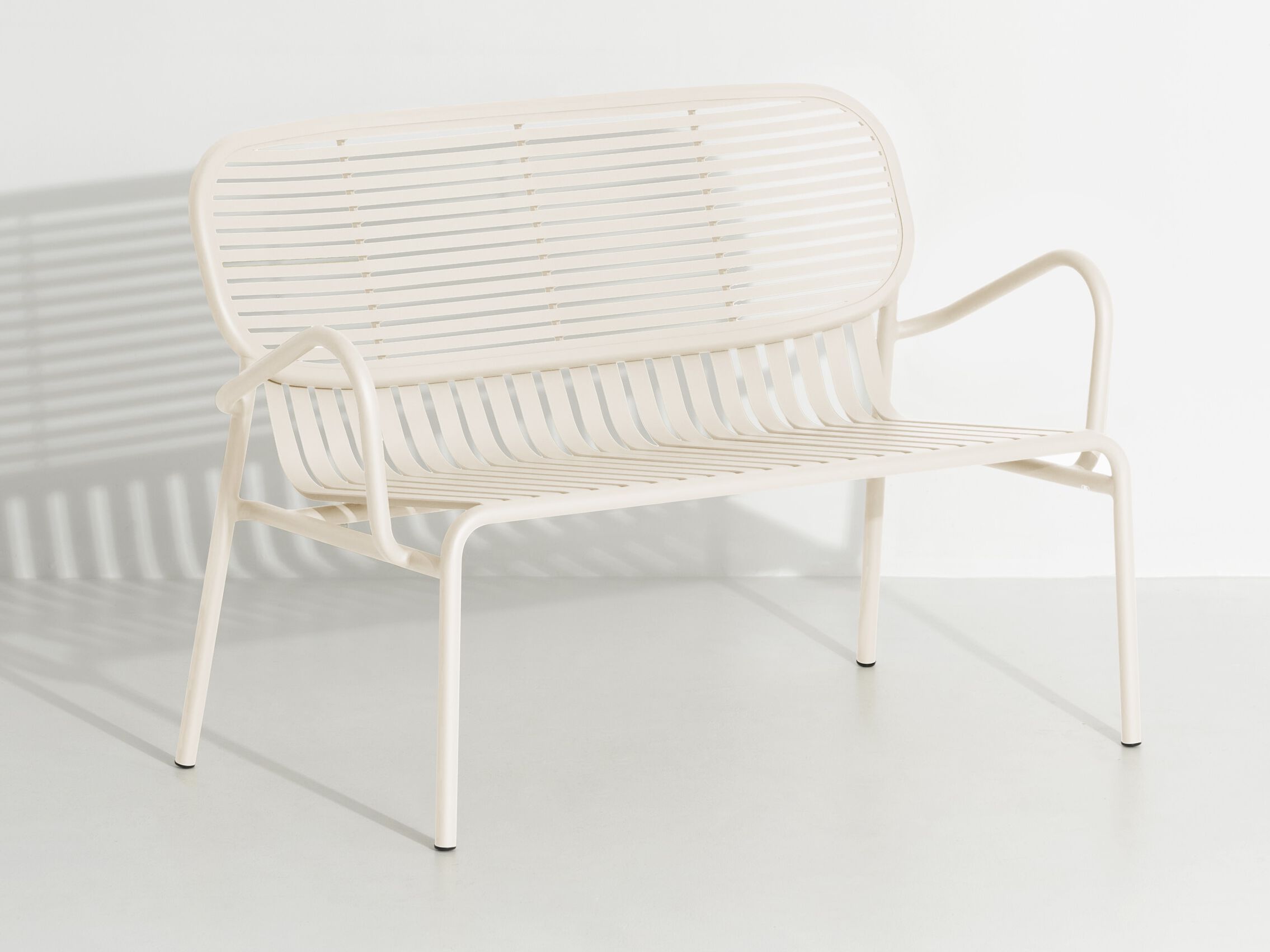 Алюминиевая садовая скамейка с порошковым покрытием с подлокотниками Petite Friture выходные ARCH-00120153 - Вид №25