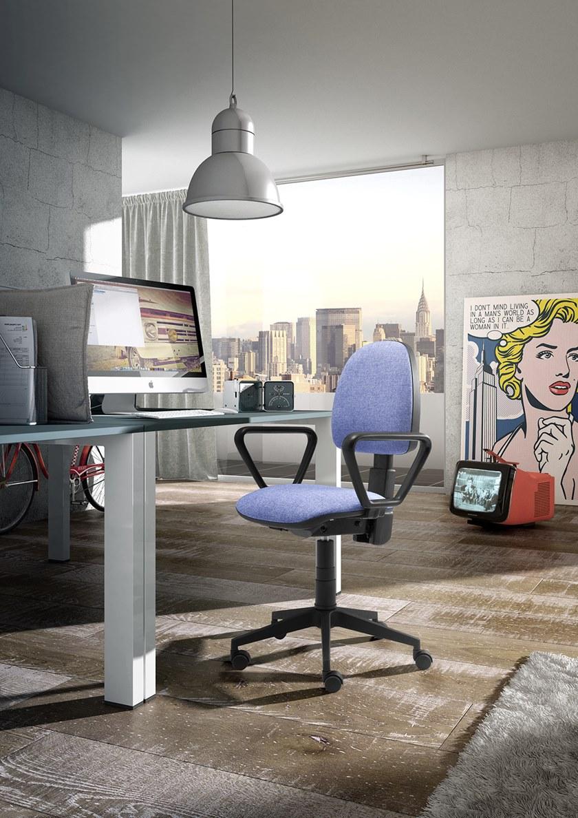 Поворотный офисный стул из ткани с подлокотниками  18362 Santreyd  - Вид №1