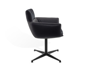 4-спицевое мягкое кресло с подлокотниками