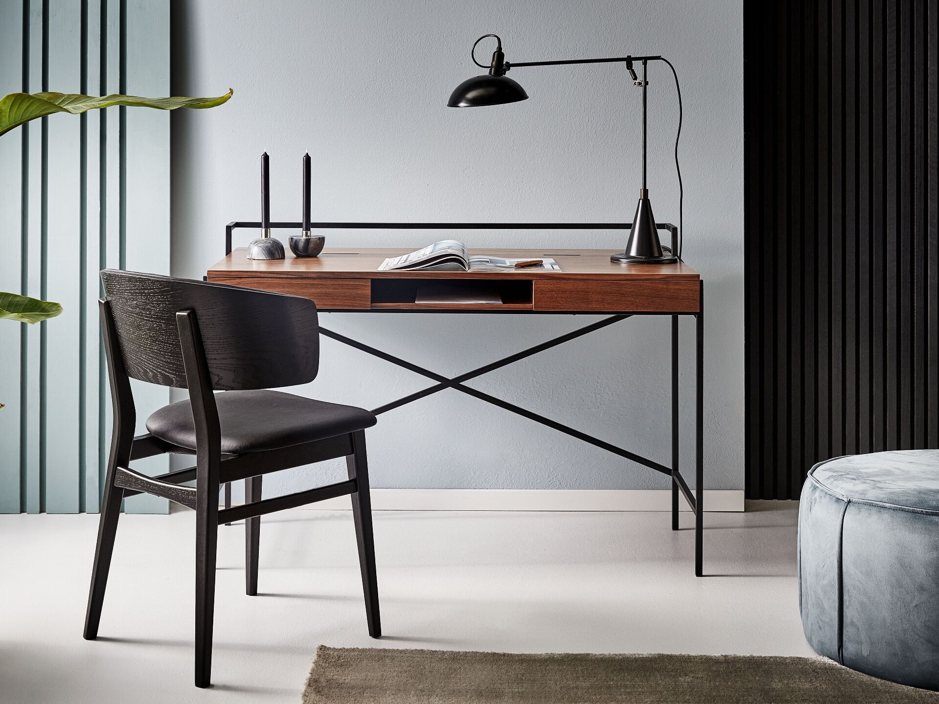 Деревянный письменный стол с ящиками LAMBERT Derrick ARCH-00033661