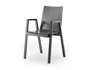 Штабелируемый стул с подлокотниками