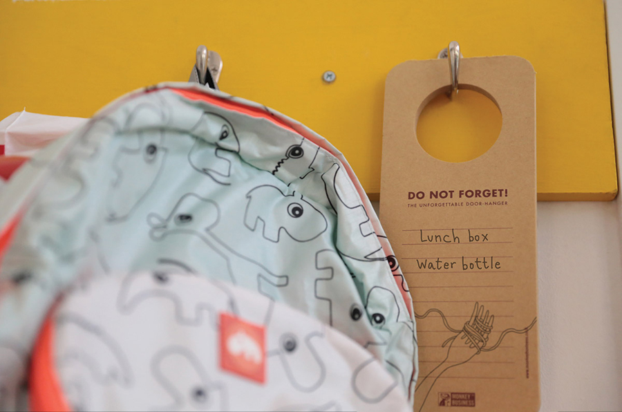 MB6765 Подвеска-органайзер на ручку двери unforgettable Monkey Business  - Вид №6