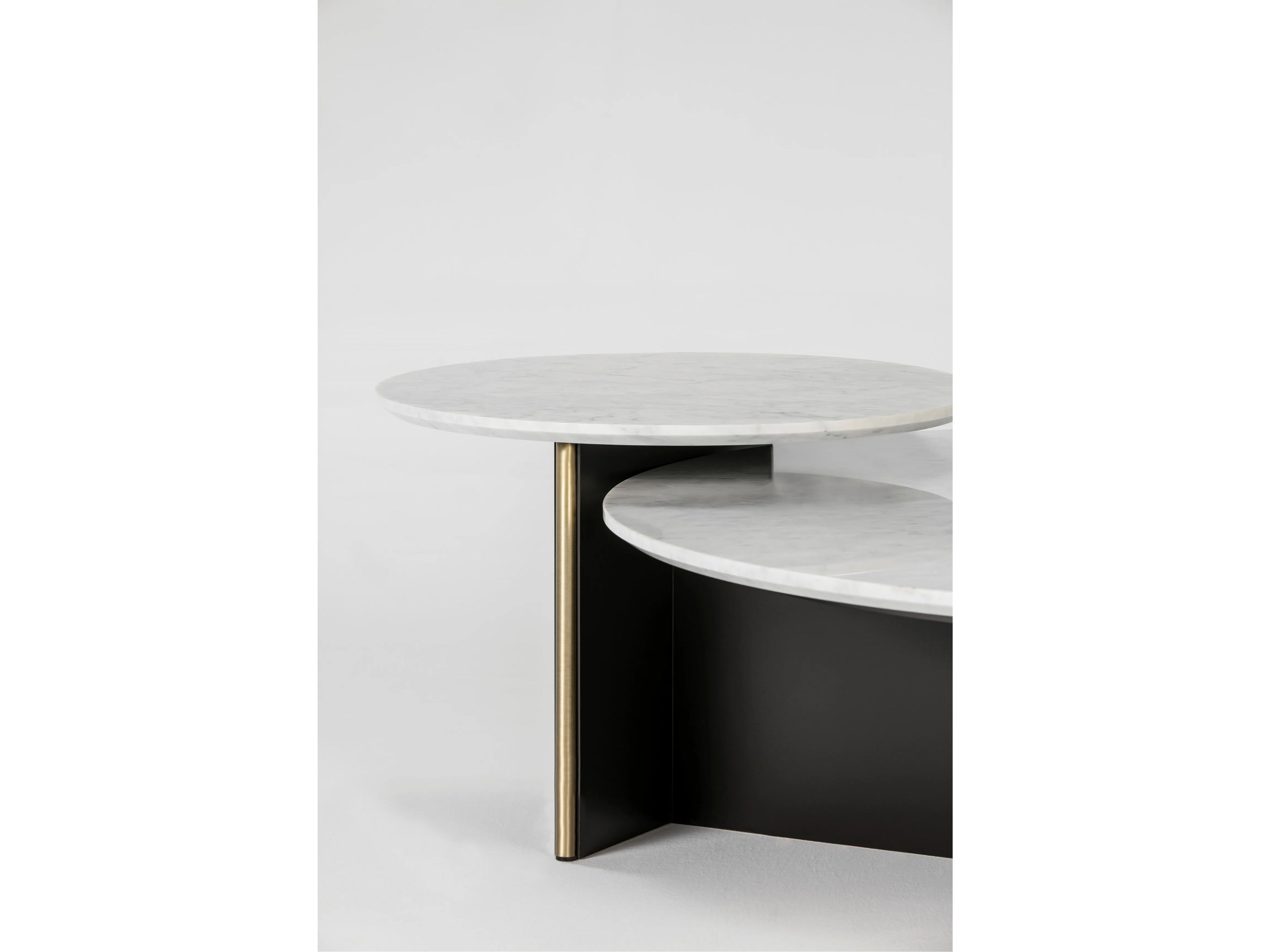 Мраморный журнальный столик с металлической основой Kendo Mobiliario Ant ARCH-00132923 - Вид №1