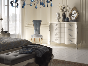 Мягкая скамейка из ткани