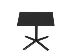 Низкий квадратный журнальный столик из дерева