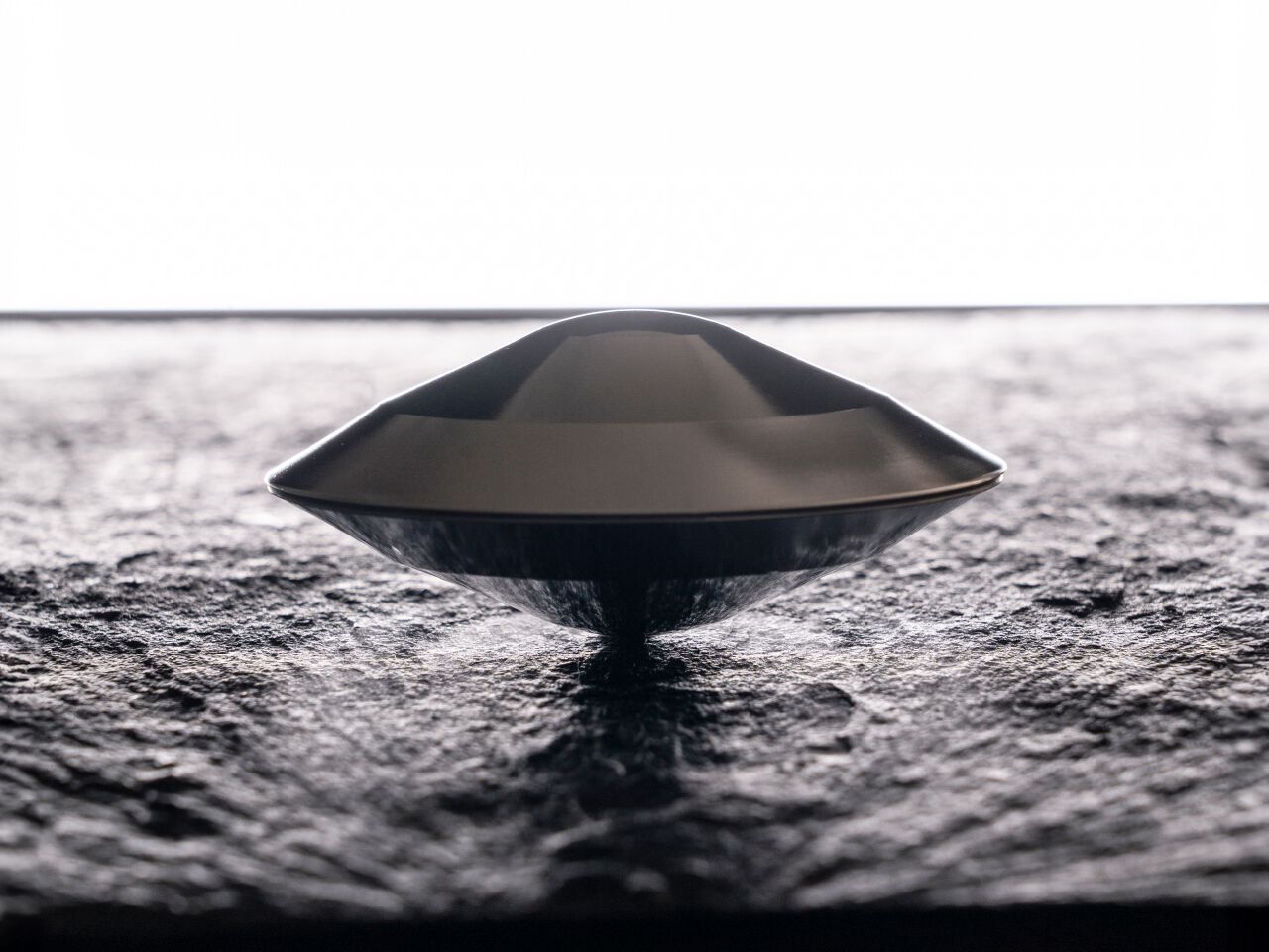 Титановые безделушки HEALING Carbon Balancer ARCH-00050875 - Вид №2