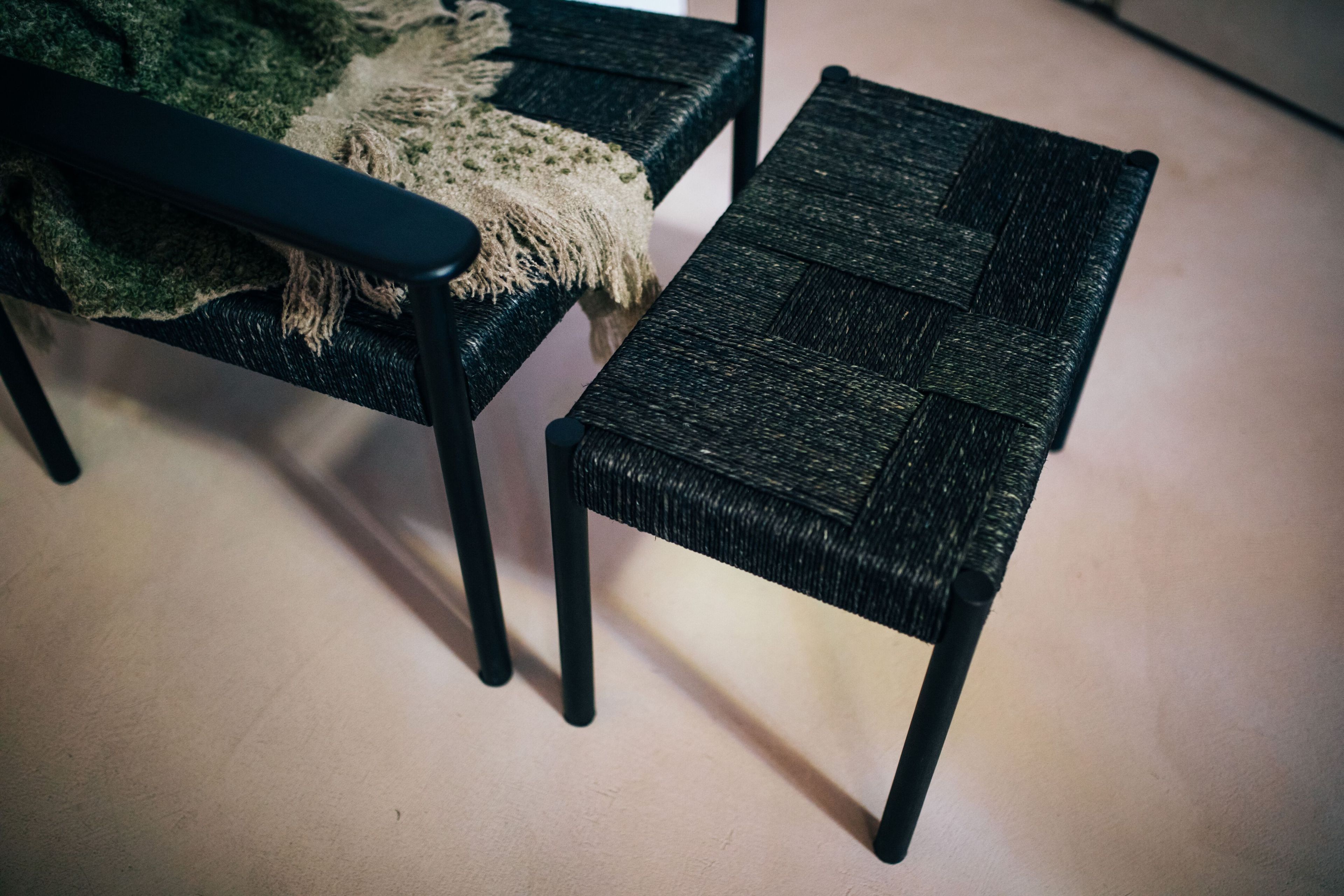 Скамья / подставка для ног из манго POMAX Cullinan ARCH-00055223 - Вид №3