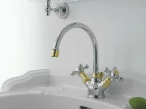 ZAZZERI Смеситель для мойки в классическом стиле 800