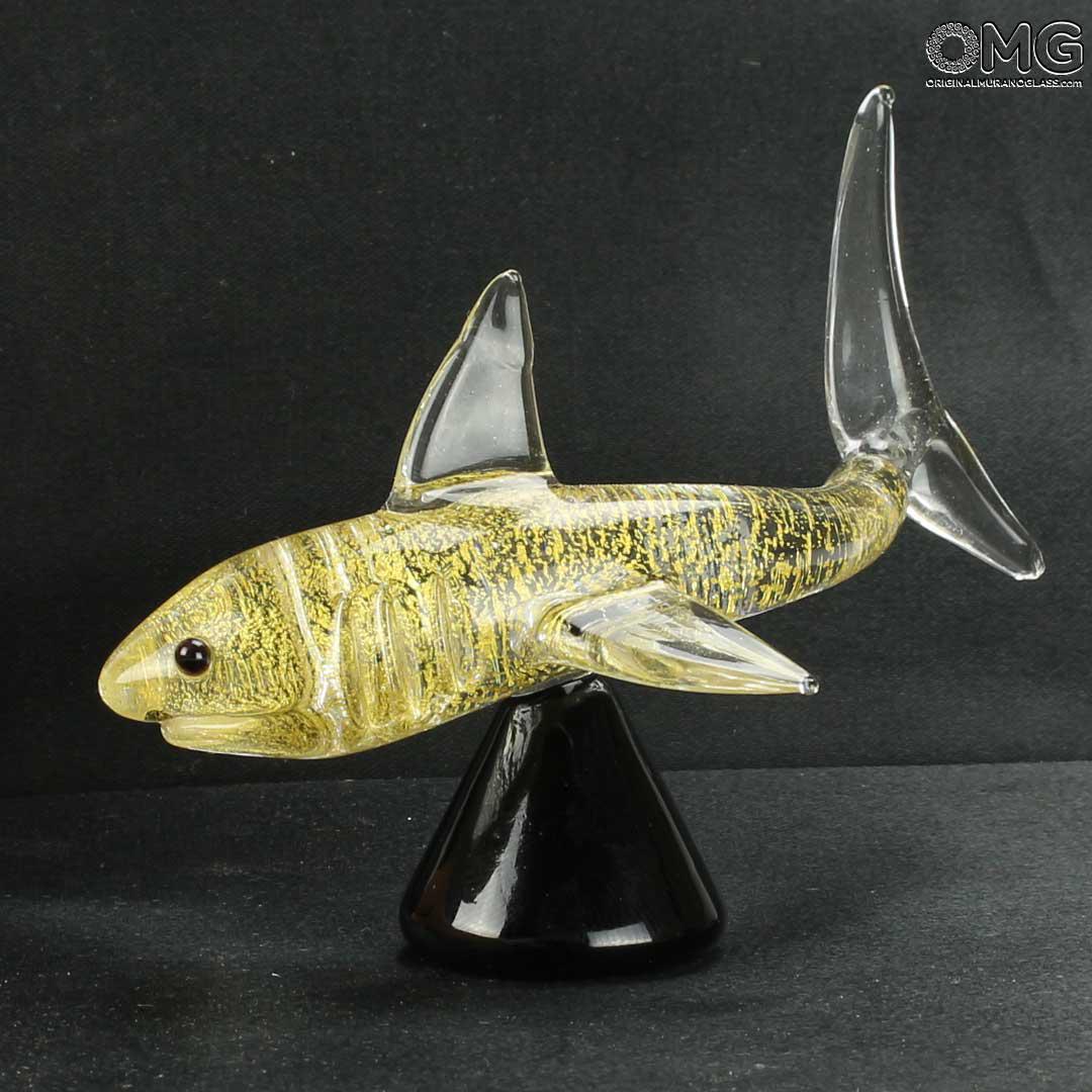 4675 ORIGINALMURANOGLASS Фигурка Золотая Акула - муранское стекло OMG 6 см  - Вид №1