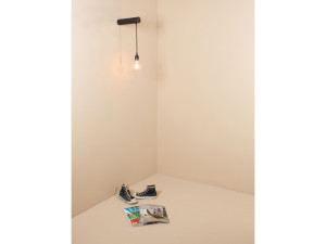 Железный настенный светильник