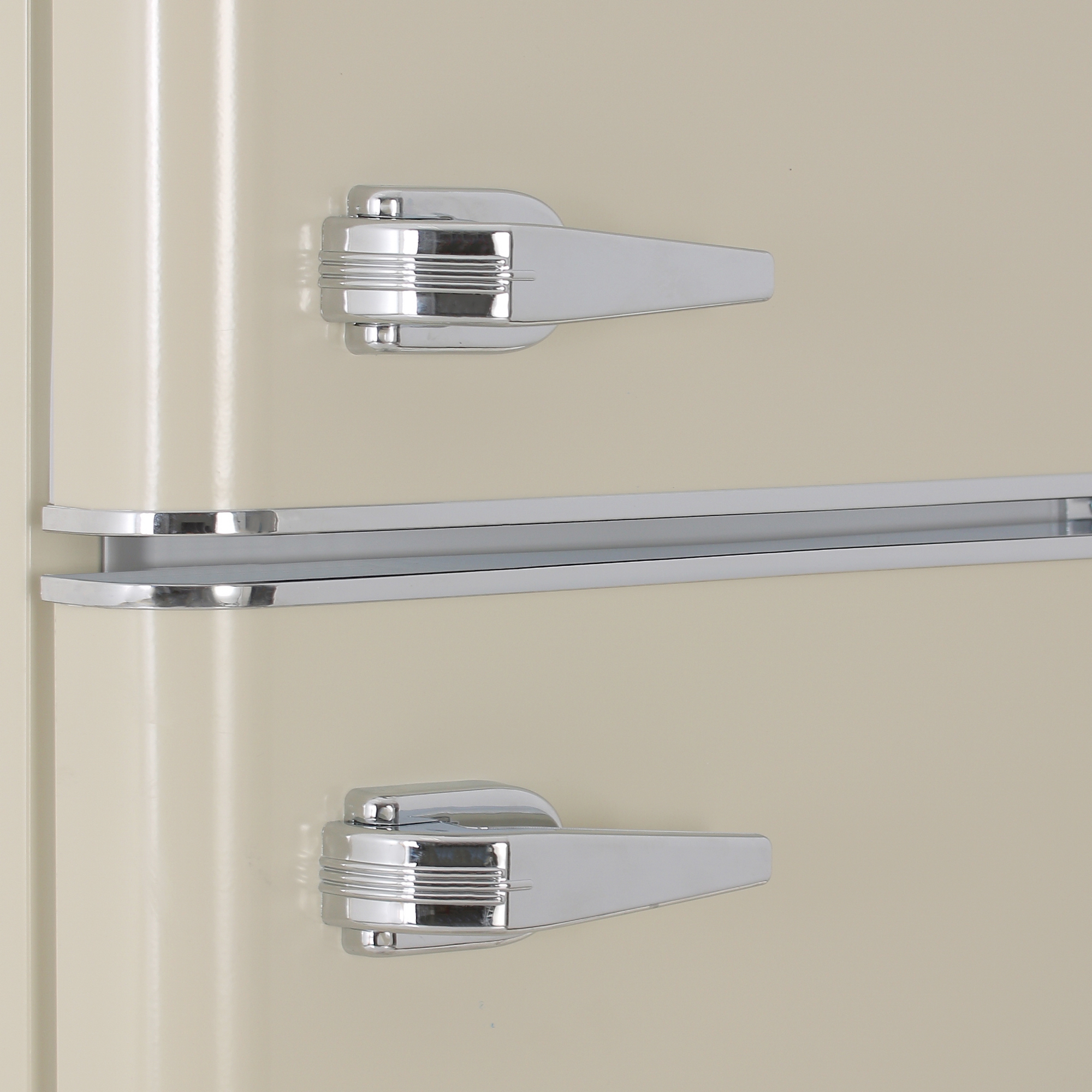 9057383 Холодильник компактный   Tesler RT-132 бежевый STDN-0141824 - Вид №8