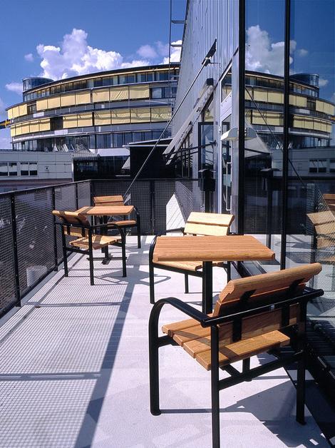 Nola Industrier Скамейка из дерева с подлокотниками Kalmar sun-id-1474596 - Вид №3