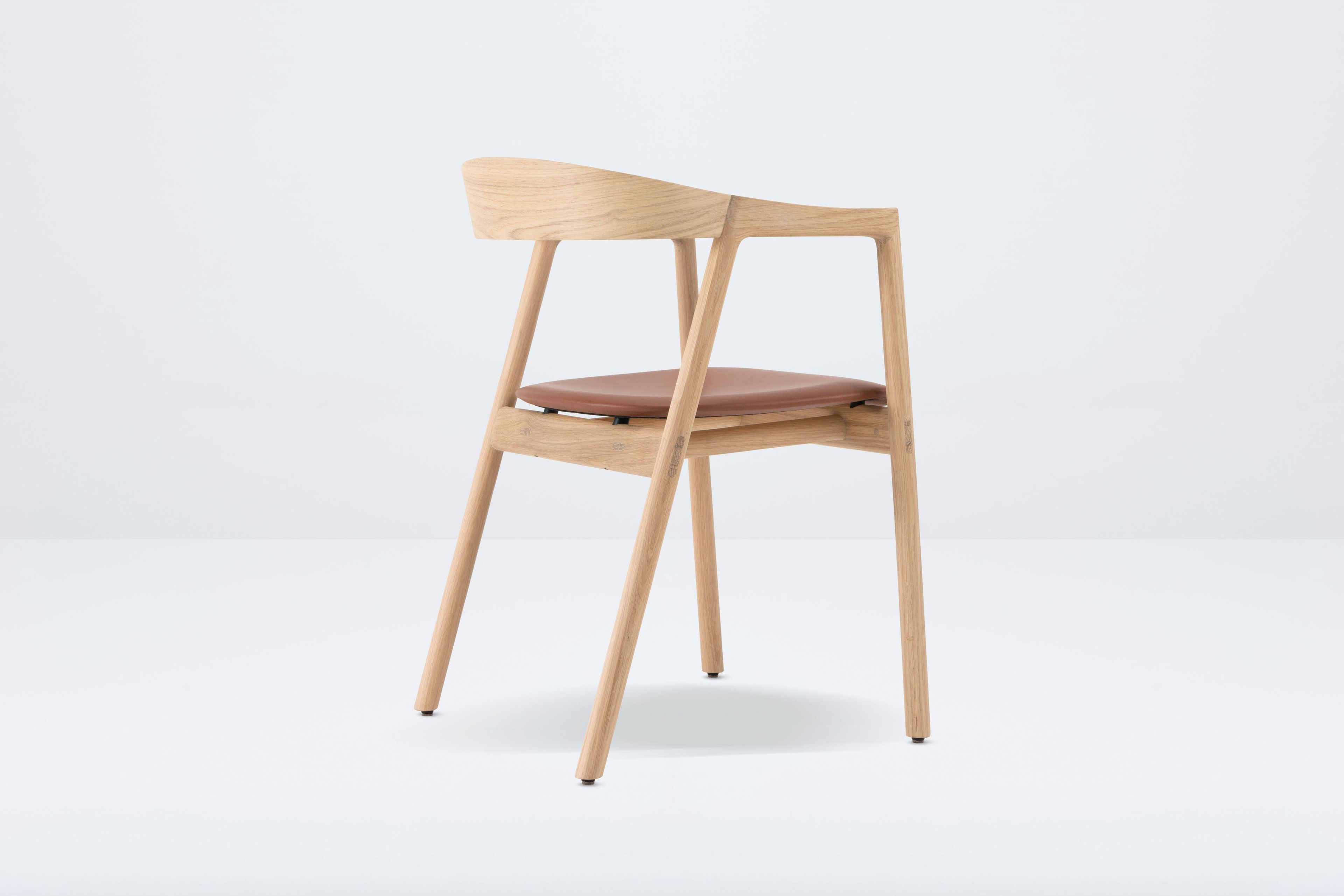 Мягкое кожаное кресло с открытой спинкой Gazzda MUNA ARCH-00051365 - Вид №10