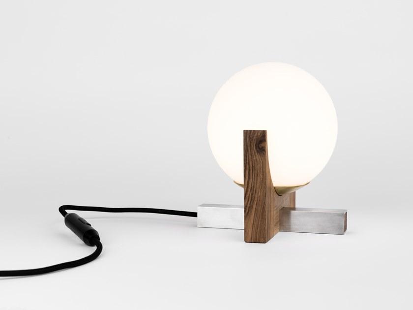 Pascal & Philippe Настольная лампа из опалового стекла на деревянном основании Juliette sun-id-1422038 - Вид №1