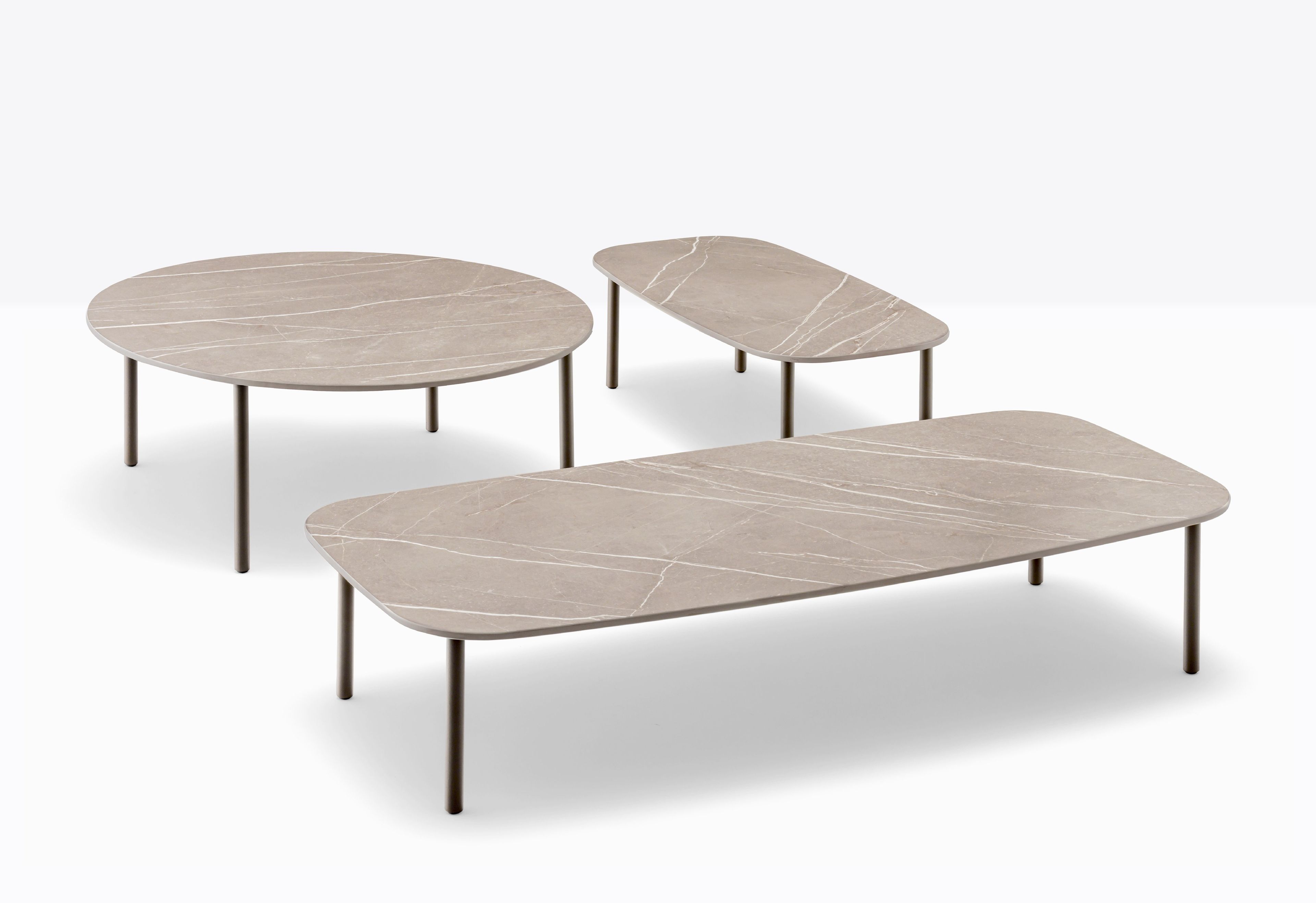 Низкий круглый журнальный столик из ламината Pedrali Buddy ARCH-00037118 - Вид №1