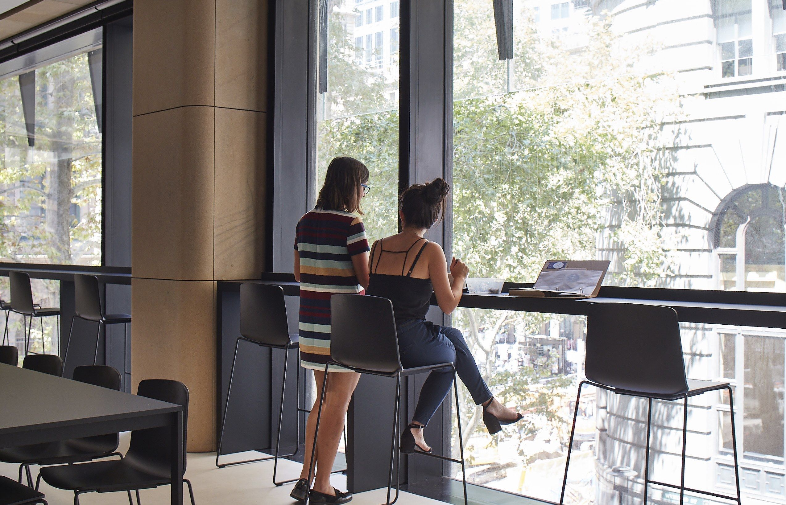 Высокий садовый стул со спинкой Kristalia рама ARCH-00051828 - Вид №3