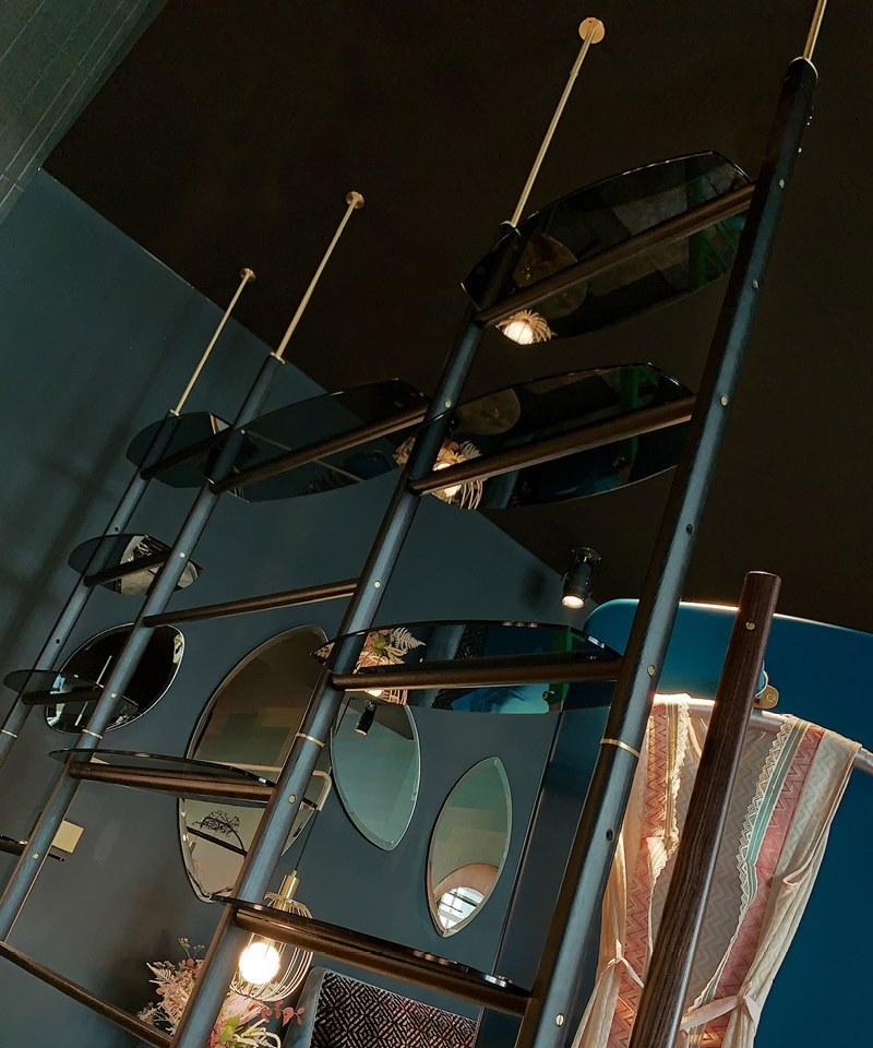 Borzalino Книжный шкаф из дерева и стекла с креплением от пола к потолку sun-id-1347000 - Вид №3