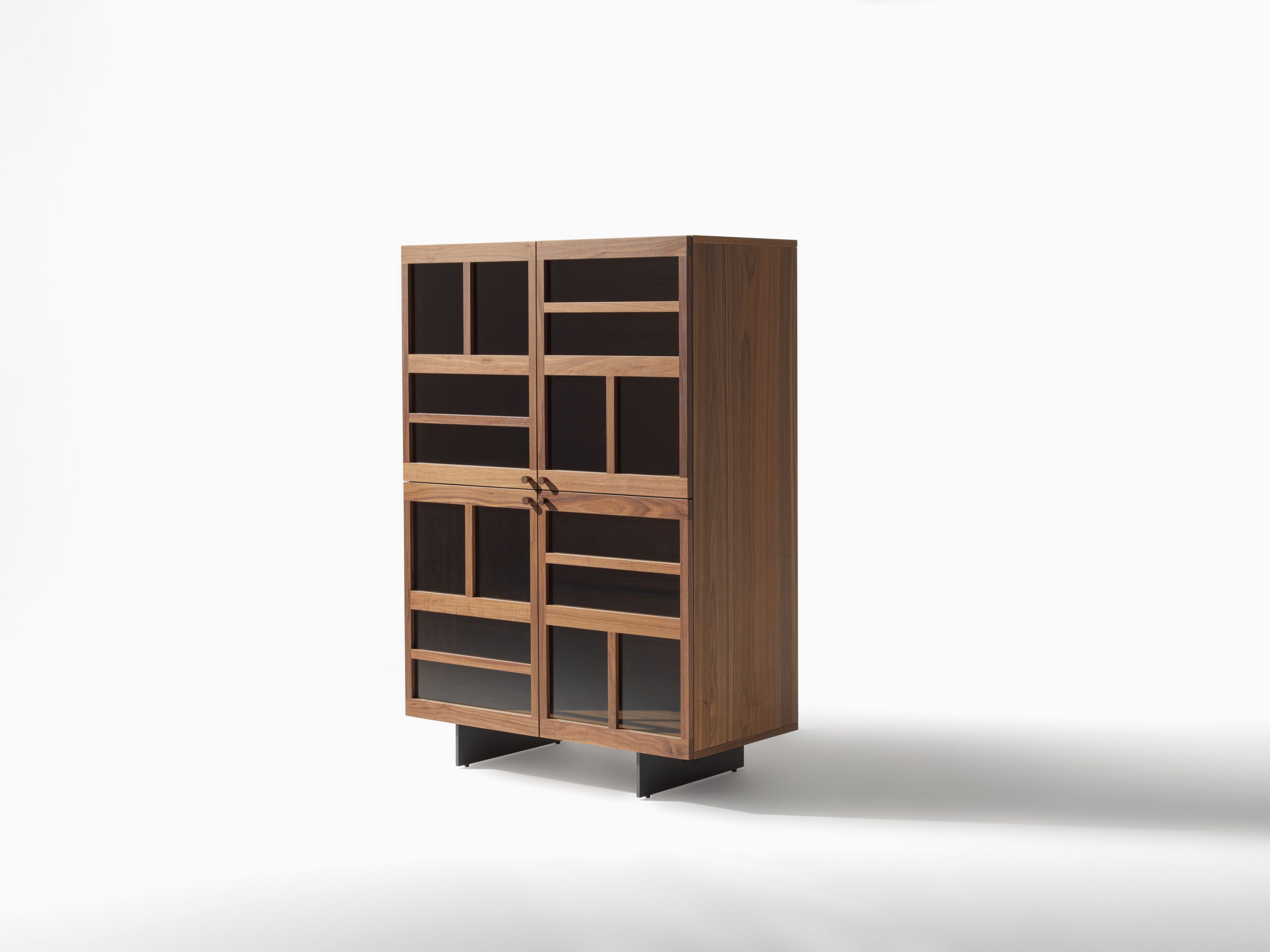 Деревянная витрина со встроенным освещением Casamania & Horm Torii ARCH-00132334 - Вид №5