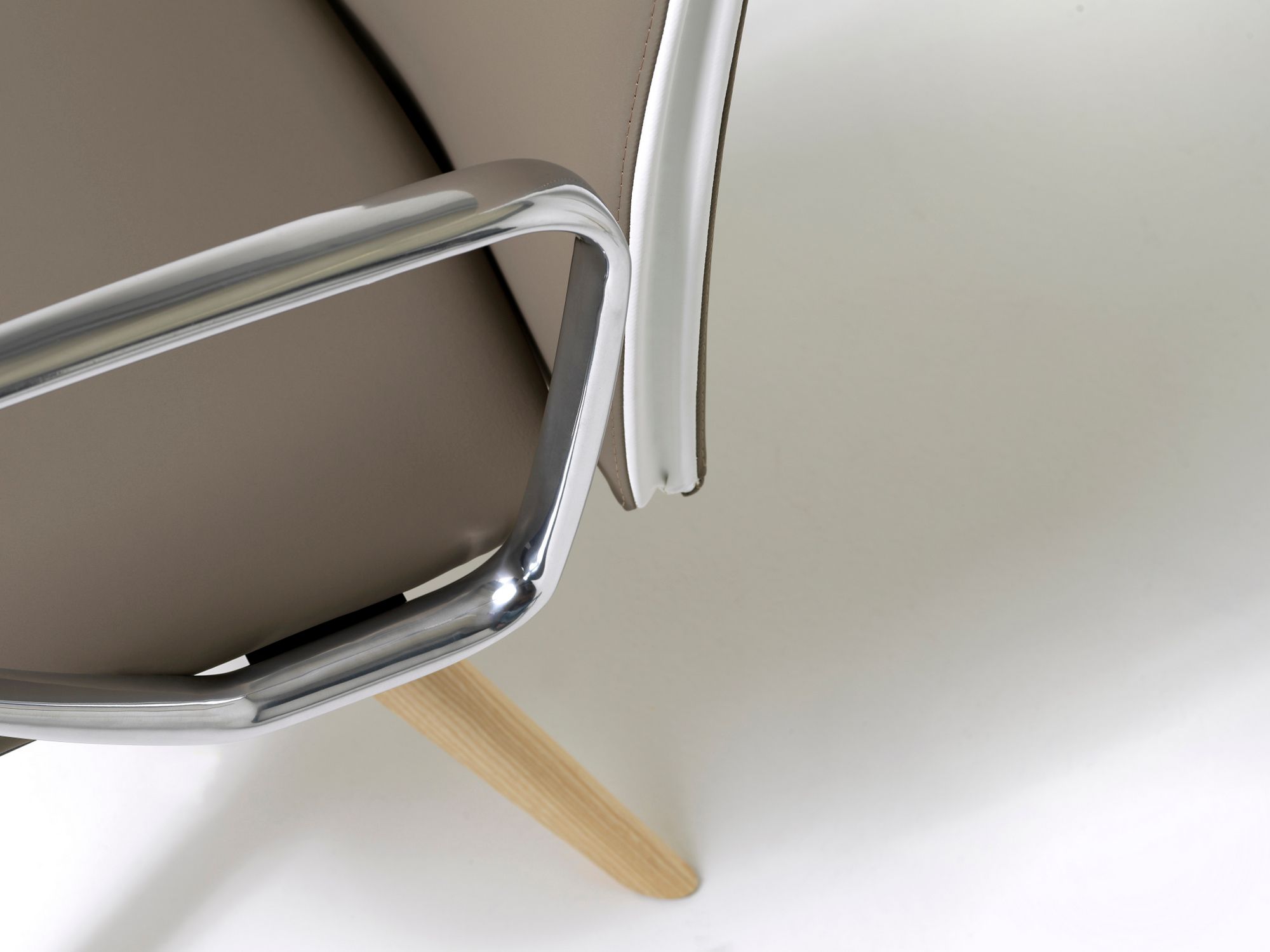 Офисное кресло из ткани с подлокотниками на насесте Diemme ARCH-00019161