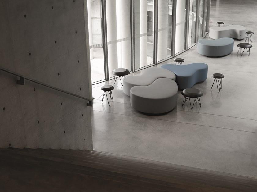 Casamania & Horm Высокий круглый металлический журнальный столик Meduse sun-id-1411653 - Вид №3