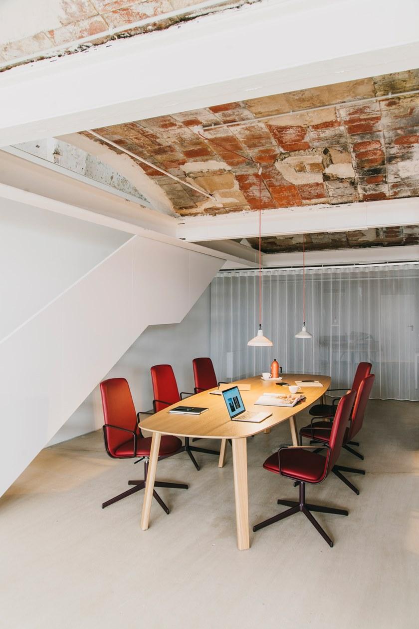 ENEA Офисный стул из ткани с 4 спицами и подлокотниками Lottus conference sun-id-1362390 - Вид №1