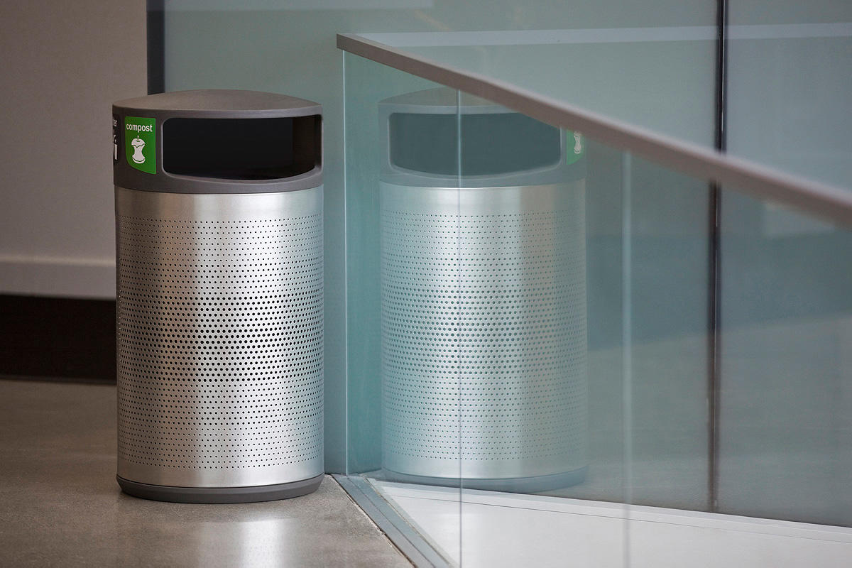 FSRT193 Универсальная емкость для мусора и утилизации  Forms-surfaces 