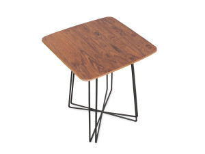 Деревянный квадратный стол