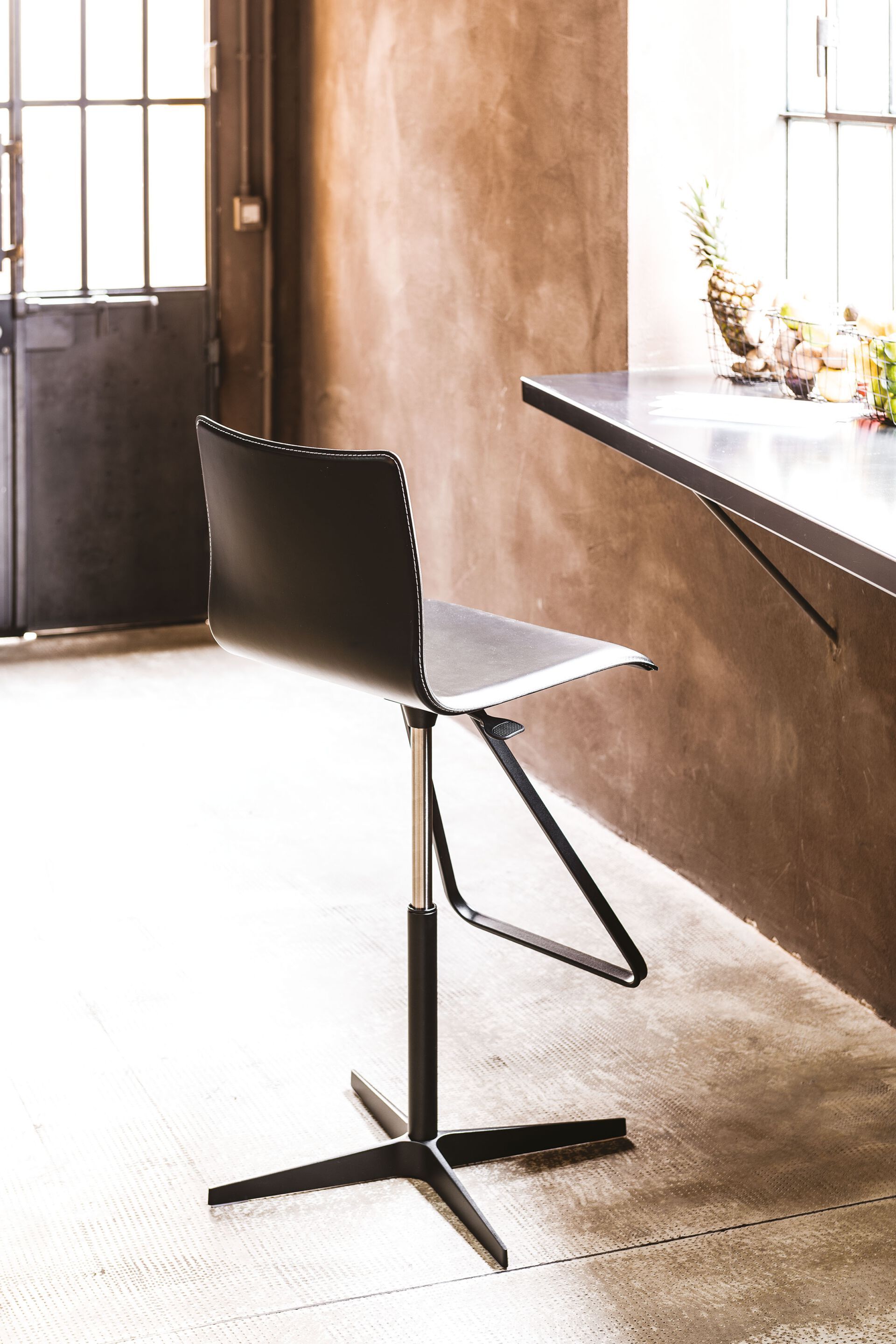 Регулируемый по высоте кожаный высокий стул Cattelan italia TOTO X ARCH-00073254 - Вид №7