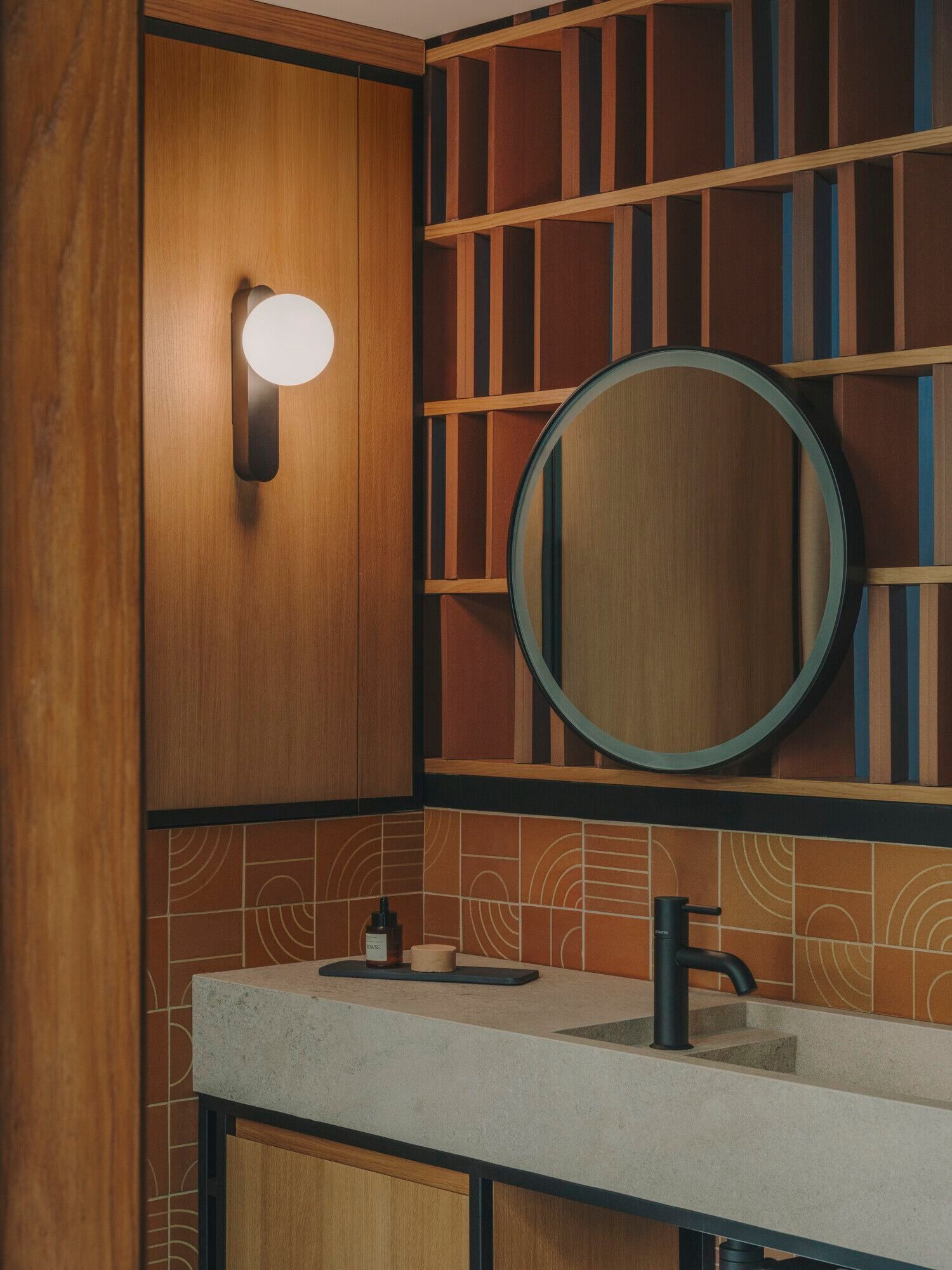 Металлическая аппликация LedsC4 Перлина ARCH-00105076 - Вид №1