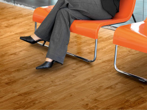 Виниловый пол под дерево