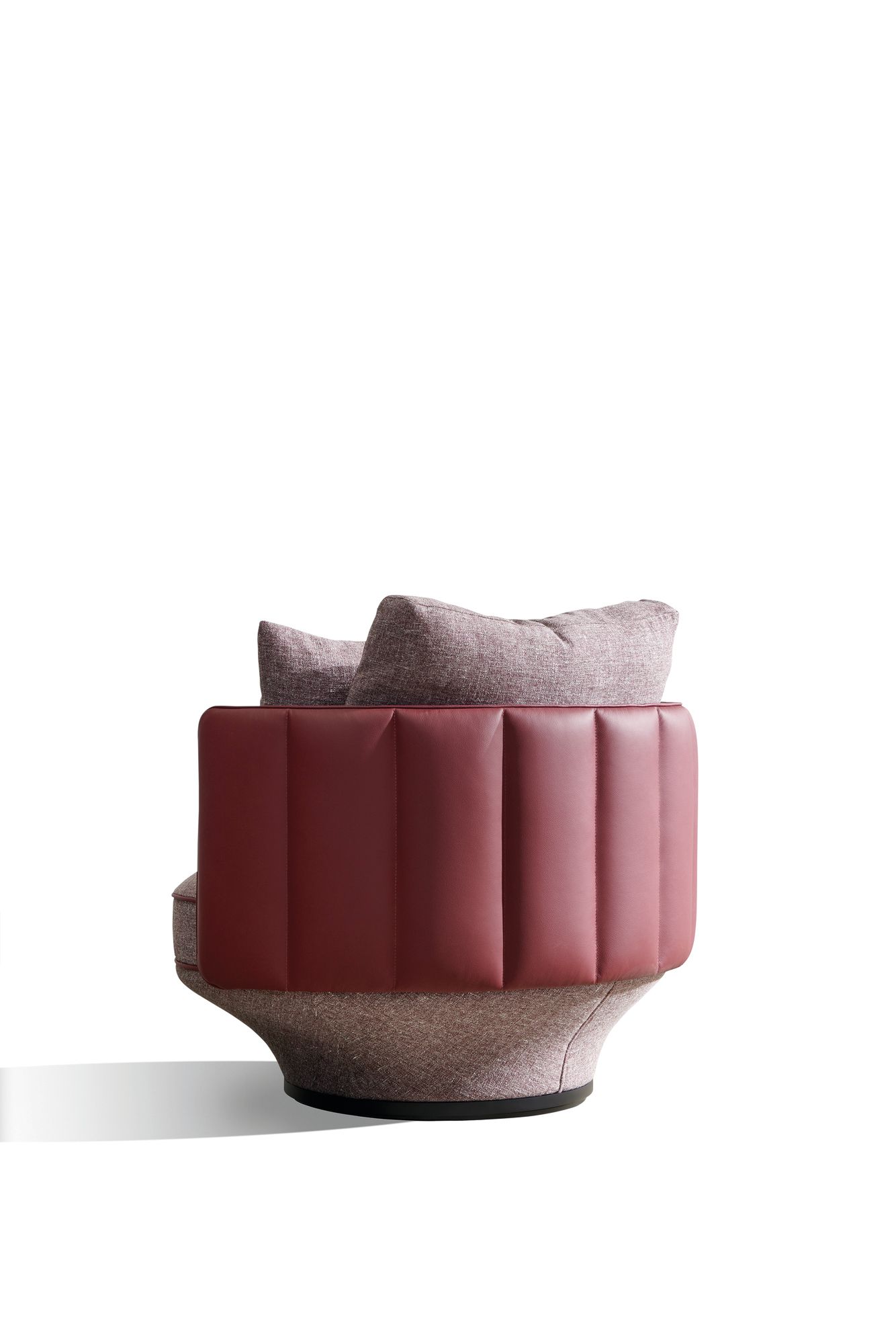 Тканевое кресло с подлокотниками Wittmann Paradise Bird ARCH-00057375 - Вид №1