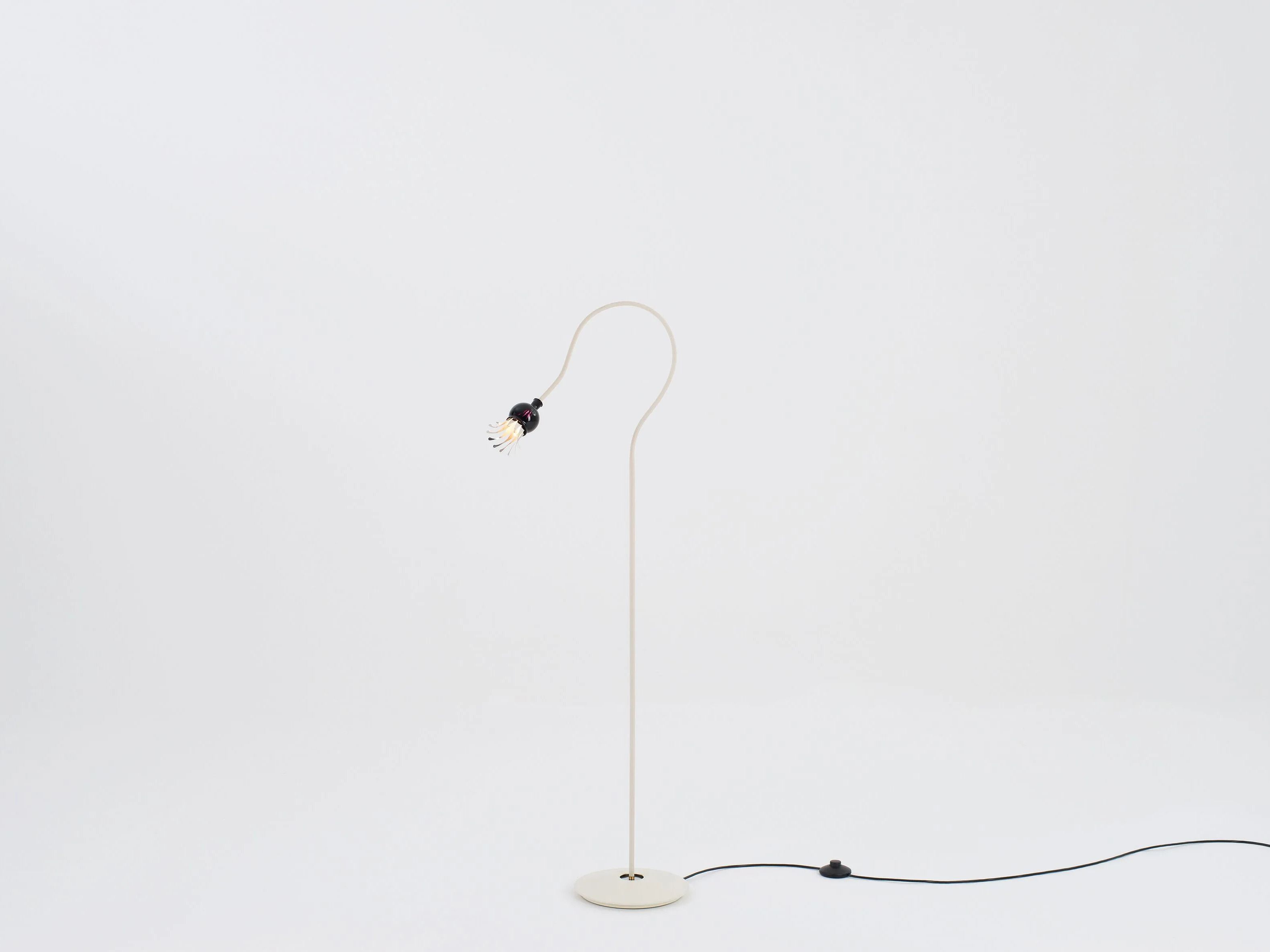 Алюминиевый и стеклянный светодиодный торшер с гибкой рукояткой serien.lighting POPPY ARCH-00021805 - Вид №7