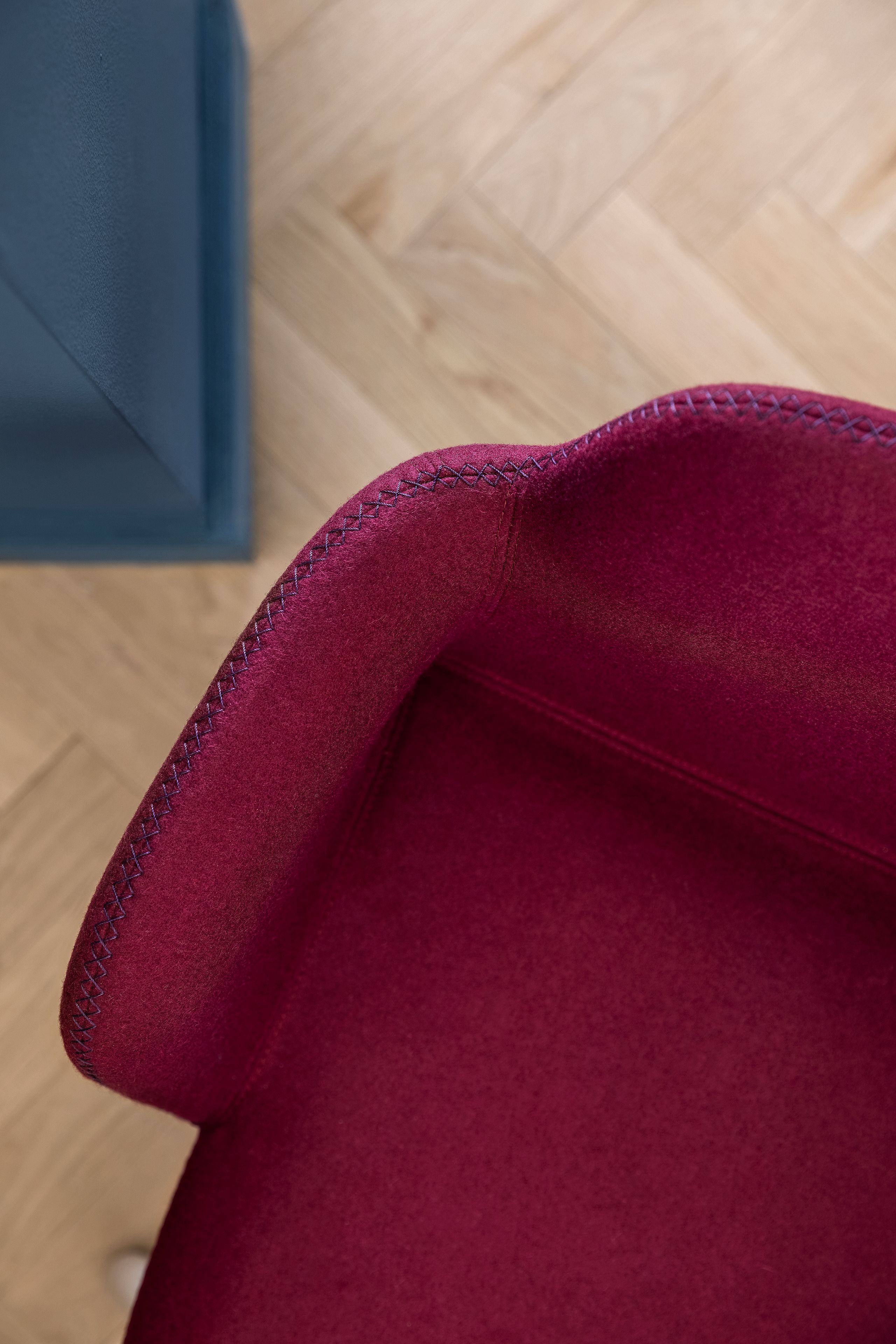 Мягкий тканевый стул с подлокотниками TrabA' Bardot ARCH-00068082 - Вид №2