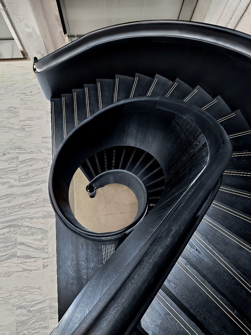 Винтовая лестница из металла и дерева Crestani 2000 BLACK MAMBA ARCH-00019672 - Вид №2